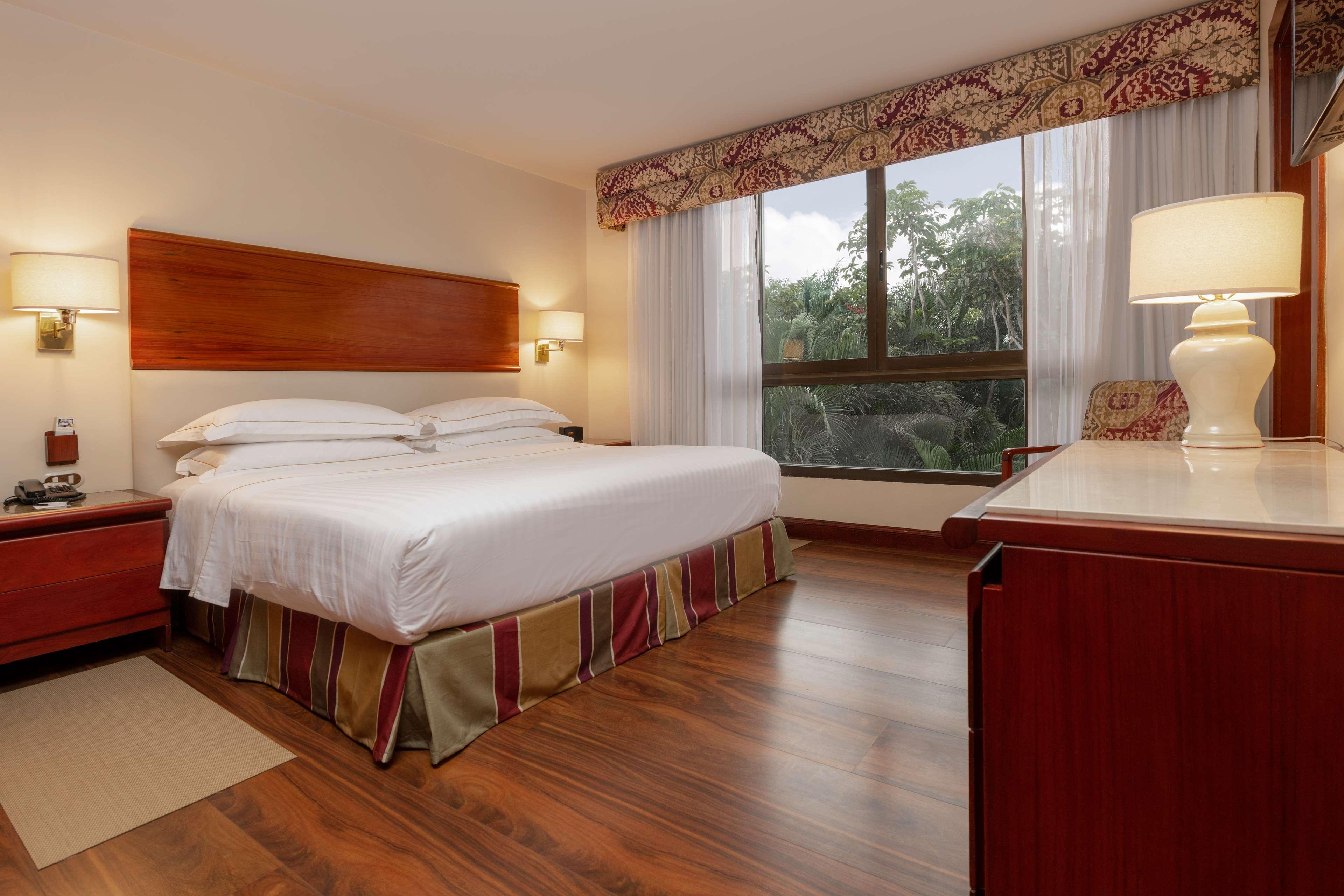 Barceló San José Hotel Exterior foto A bedroom at the hotel